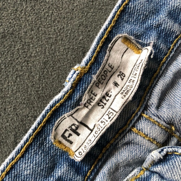 Free people lace trimmed shorts - Picture 5 of 5